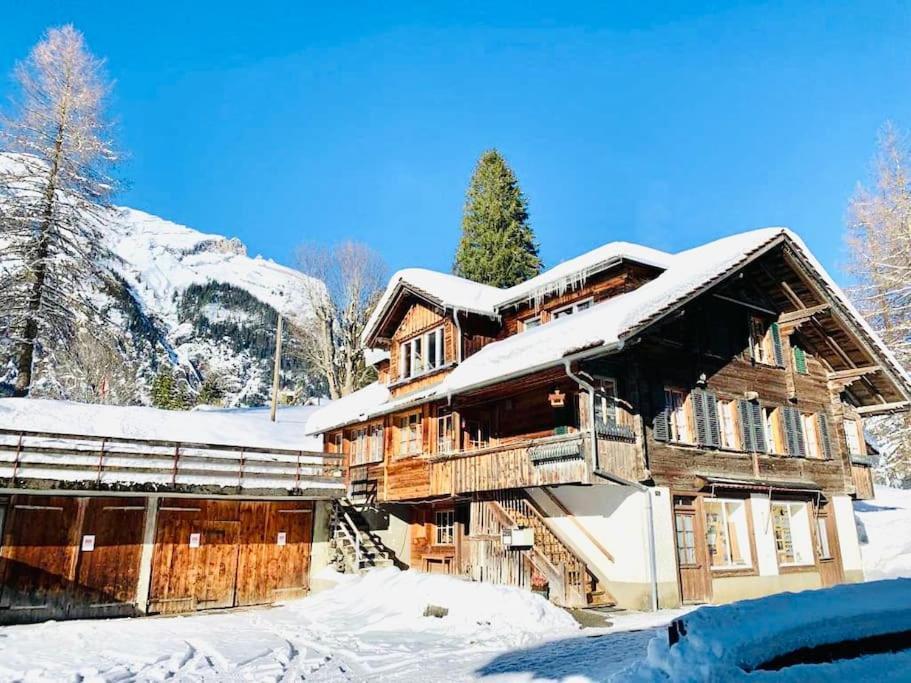 Cozy Apartment In Vintage House In Kandersteg Exteriör bild