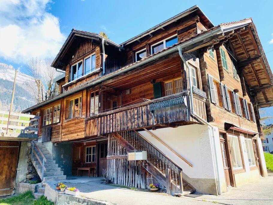 Cozy Apartment In Vintage House In Kandersteg Exteriör bild